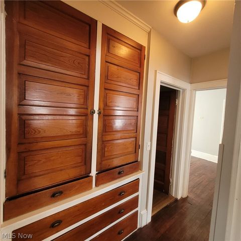 1447 Rosewood Avenue, Lakewood, OH 44107