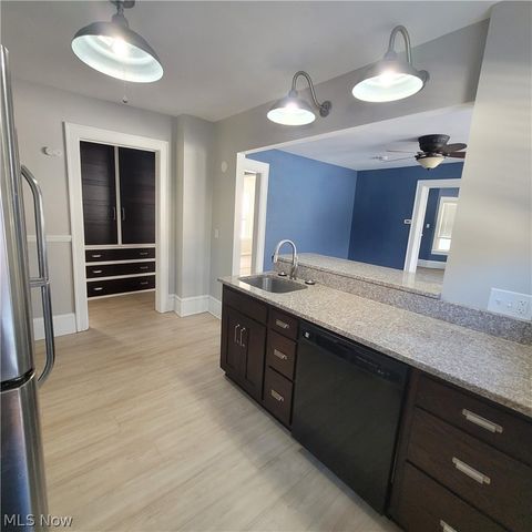 1447 Rosewood Avenue, Lakewood, OH 44107