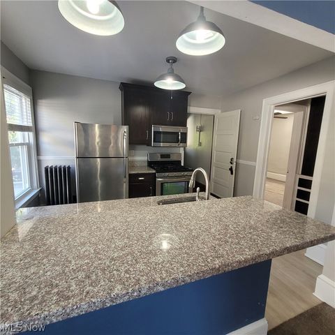 1447 Rosewood Avenue, Lakewood, OH 44107