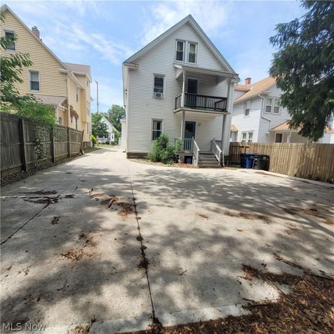 1447 Rosewood Avenue, Lakewood, OH 44107