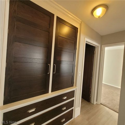 1447 Rosewood Avenue, Lakewood, OH 44107