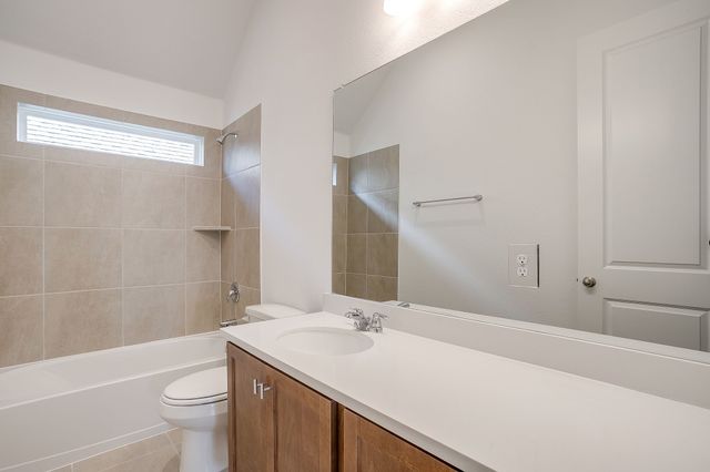 909 Schuberts Road, Justin, TX 76247