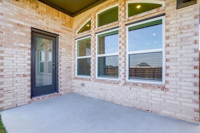 909 Schuberts Road, Justin, TX 76247