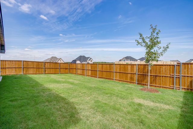 909 Schuberts Road, Justin, TX 76247