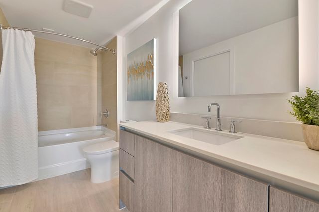 111 SE 1st Avenue 214, Delray Beach, FL 33444