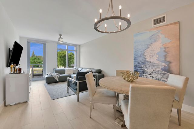 111 SE 1st Avenue 214, Delray Beach, FL 33444