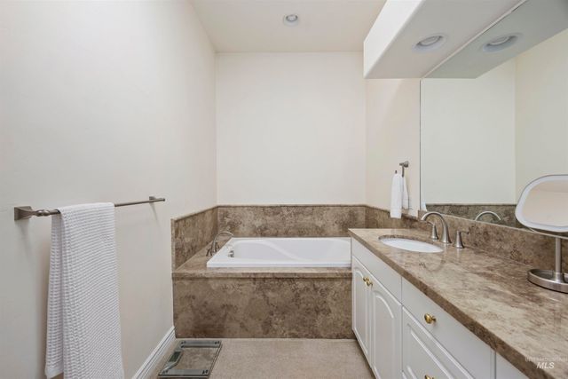 575 Woodland Drive, Twin Falls, ID 83301