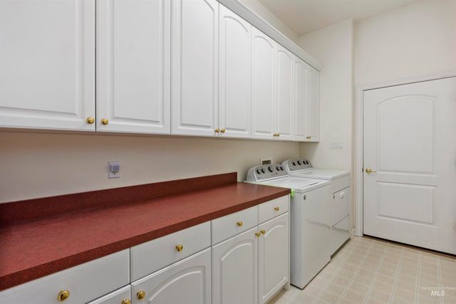 575 Woodland Drive, Twin Falls, ID 83301
