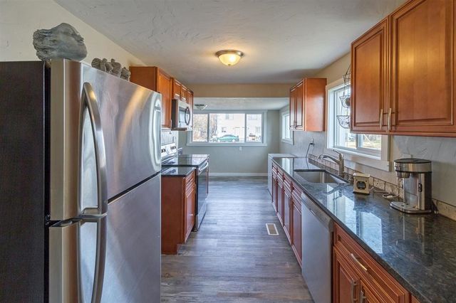 2327 E Longfellow Ave, Spokane, WA 99207