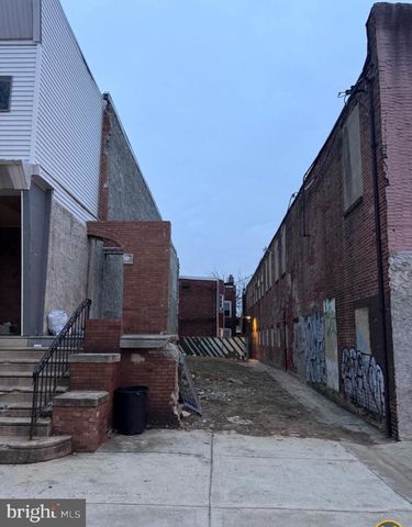 5450 WALNUT ST, Philadelphia, PA 19139