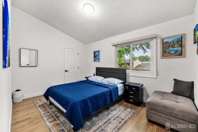 23 Pittsburgh Avenue, Piscataway, NJ 08854