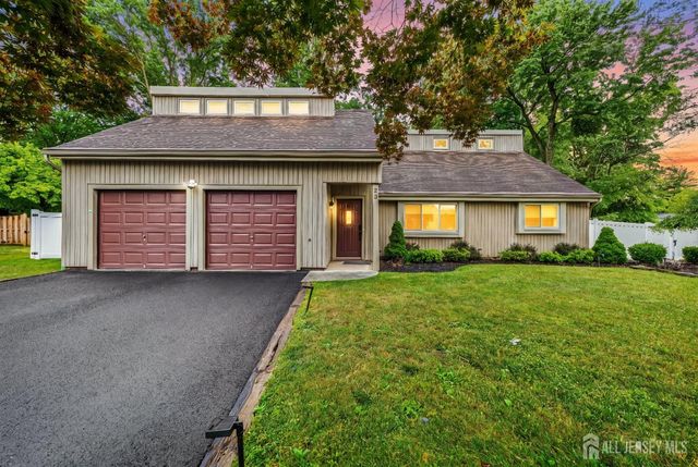 23 Pittsburgh Avenue, Piscataway, NJ 08854