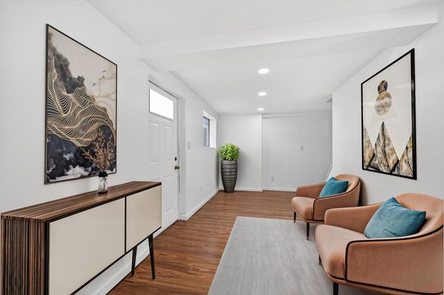 14 LAUREL CT, Jc, Downtown, NJ 07302