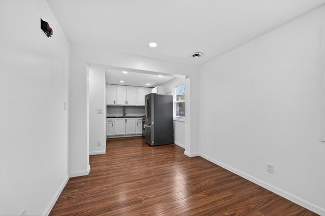 14 LAUREL CT, Jc, Downtown, NJ 07302