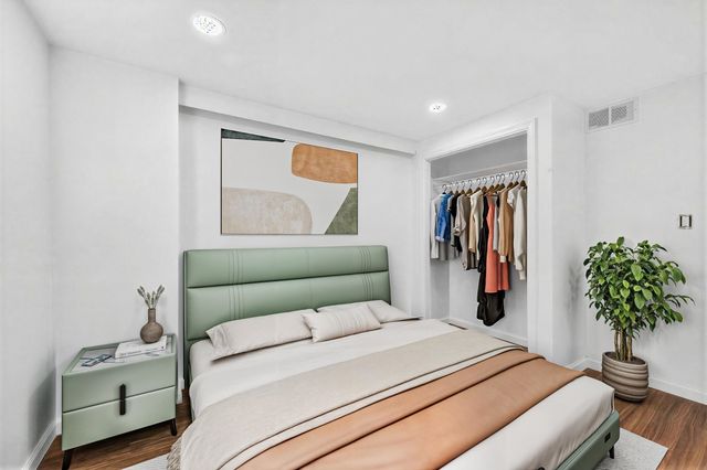 14 LAUREL CT, Jc, Downtown, NJ 07302