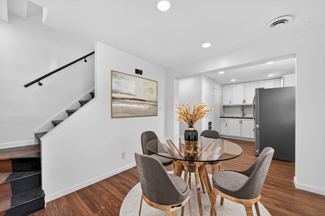 14 LAUREL CT, Jc, Downtown, NJ 07302