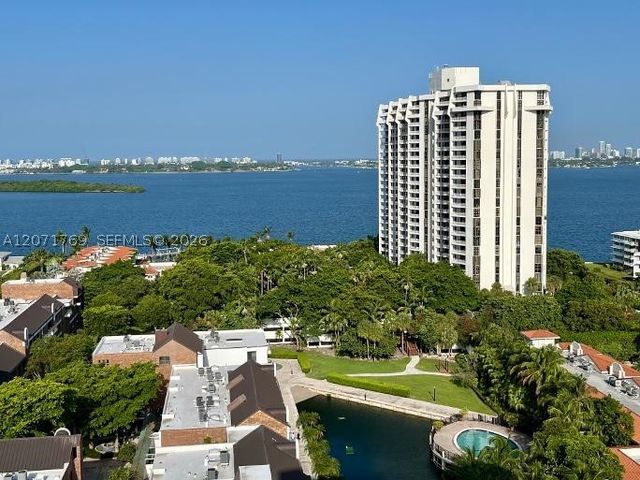 1000 QUAYSIDE TERRACE 1901, Miami, FL 33138