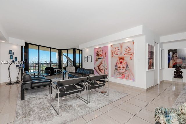 1000 QUAYSIDE TERRACE 1901, Miami, FL 33138