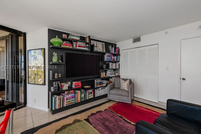 1000 QUAYSIDE TERRACE 1901, Miami, FL 33138