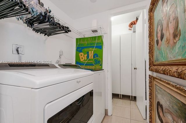 1000 QUAYSIDE TERRACE 1901, Miami, FL 33138