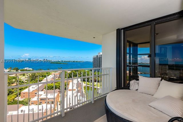 1000 QUAYSIDE TERRACE 1901, Miami, FL 33138