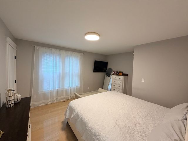 70 Upsala St, Worcester, MA 01610
