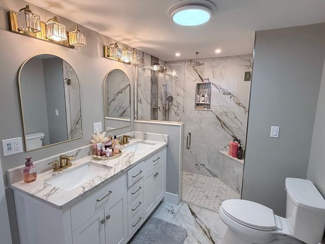 70 Upsala St, Worcester, MA 01610