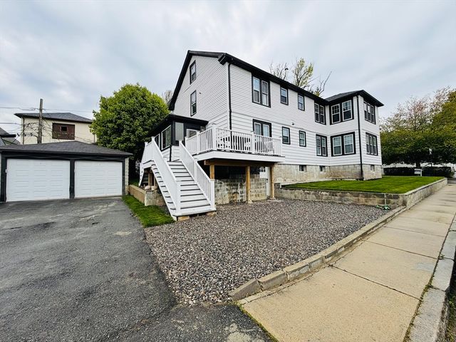 70 Upsala St, Worcester, MA 01610