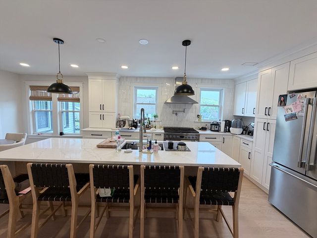 70 Upsala St, Worcester, MA 01610