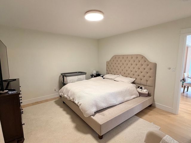 70 Upsala St, Worcester, MA 01610