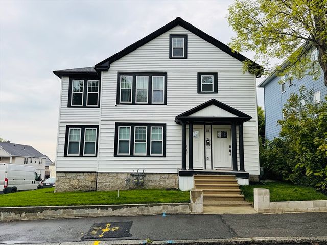 70 Upsala St, Worcester, MA 01610
