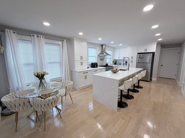 70 Upsala St, Worcester, MA 01610
