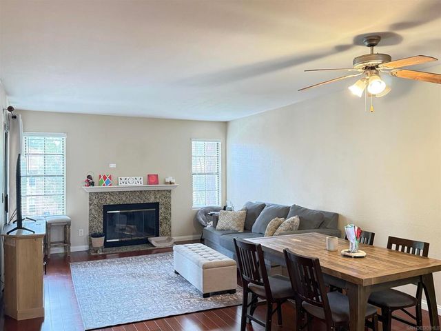12079 ALTA CARMEL COURT 22, San Diego, CA 92128