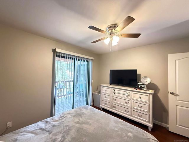 12079 ALTA CARMEL COURT 22, San Diego, CA 92128