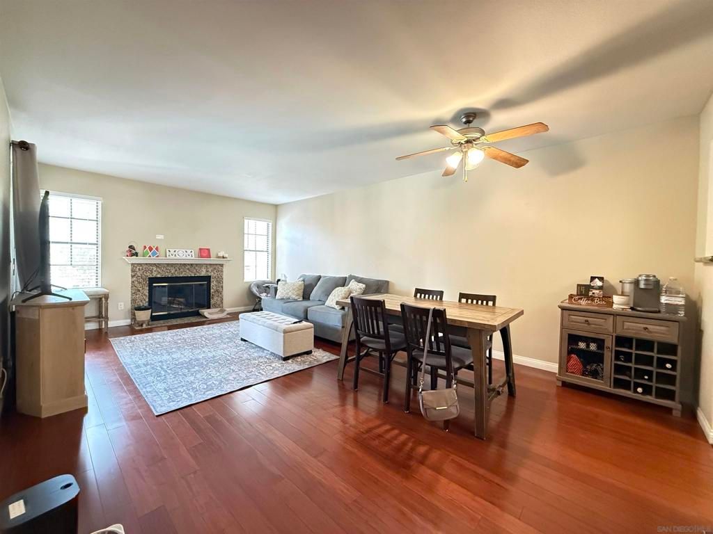Image 6 of property listing at 12079 ALTA CARMEL COURT 22, San Diego, CA 92128