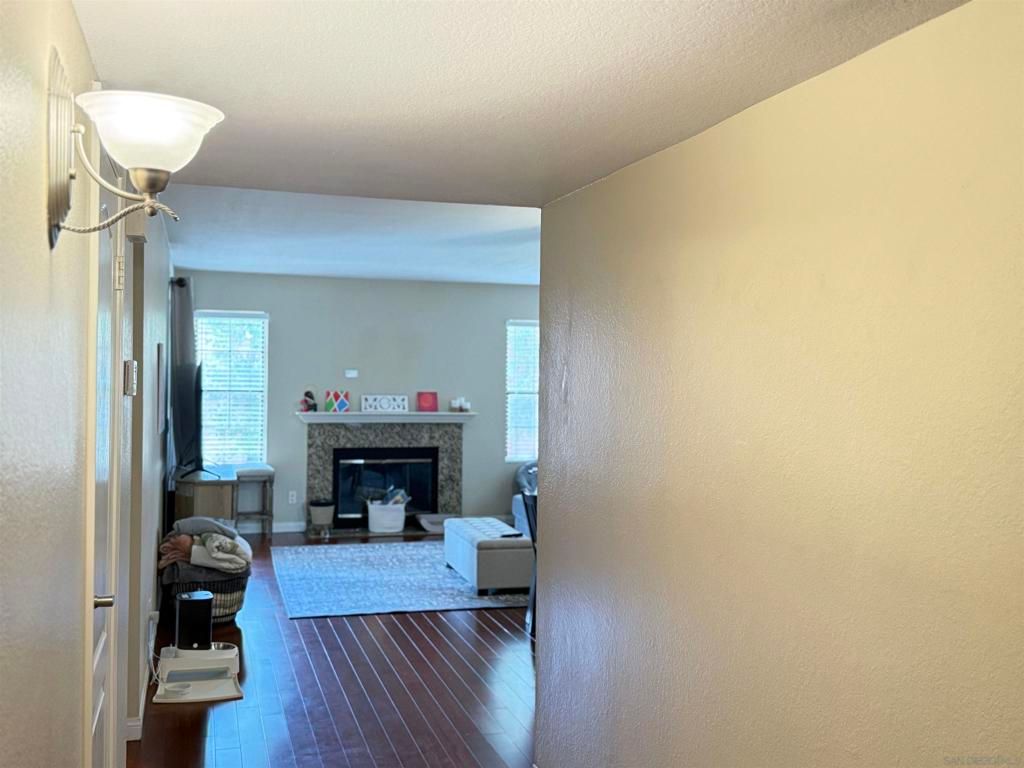 Image 7 of property listing at 12079 ALTA CARMEL COURT 22, San Diego, CA 92128