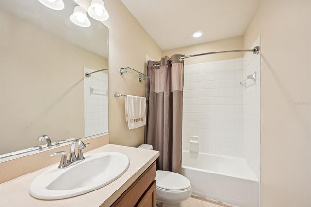 3715 45TH TERRACE W 103, Bradenton, FL 34210