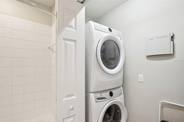 3715 45TH TERRACE W 103, Bradenton, FL 34210