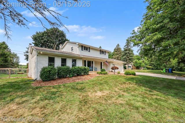 3426 Hadden Road, Oakland Charter Township, MI 48306