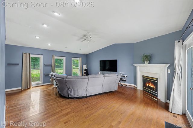 3426 Hadden Road, Oakland Charter Township, MI 48306