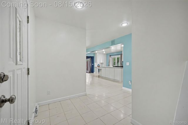 3426 Hadden Road, Oakland Charter Township, MI 48306