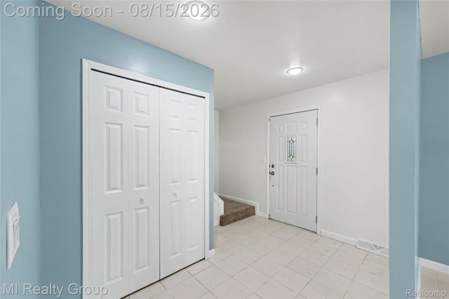 3426 Hadden Road, Oakland Charter Township, MI 48306