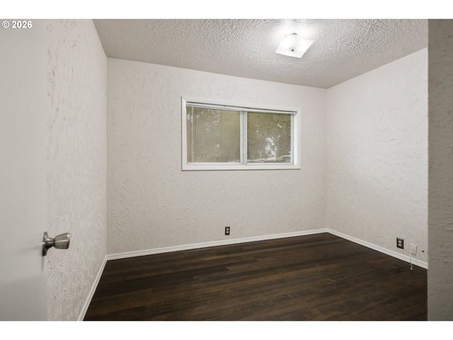 3450 Se SNOWBERRY St, Milwaukie, OR 97222