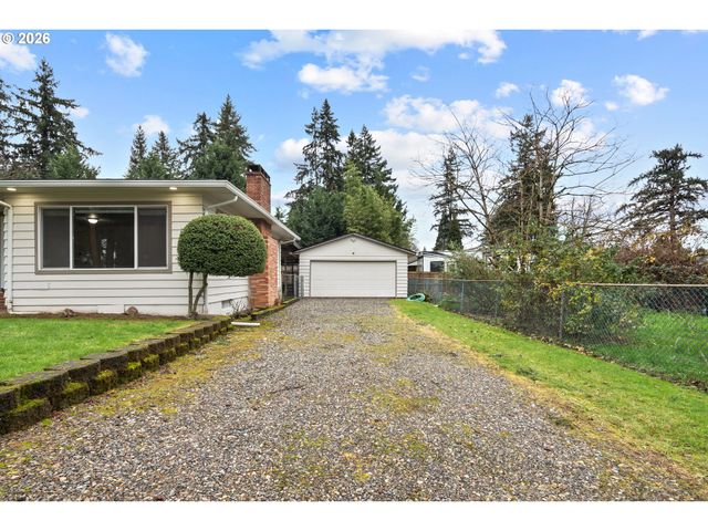 3450 Se SNOWBERRY St, Milwaukie, OR 97222