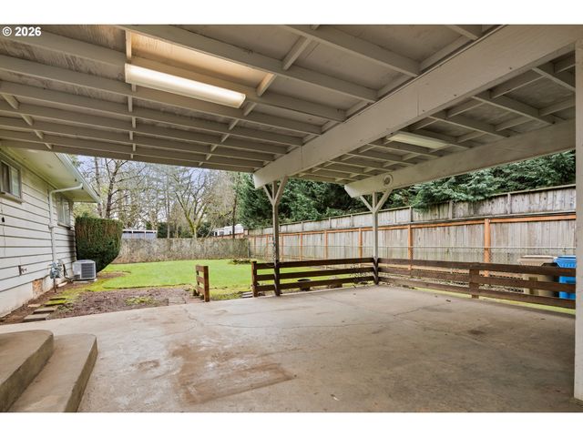 3450 Se SNOWBERRY St, Milwaukie, OR 97222