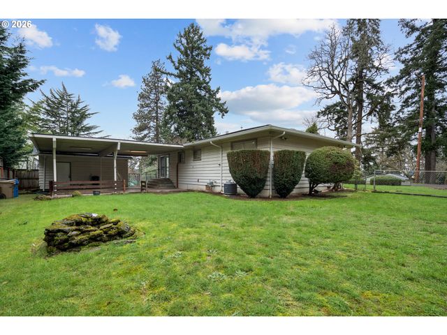 3450 Se SNOWBERRY St, Milwaukie, OR 97222