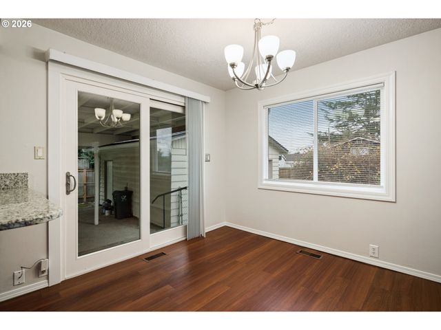 3450 Se SNOWBERRY St, Milwaukie, OR 97222