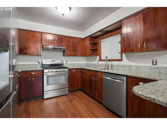 3450 Se SNOWBERRY St, Milwaukie, OR 97222