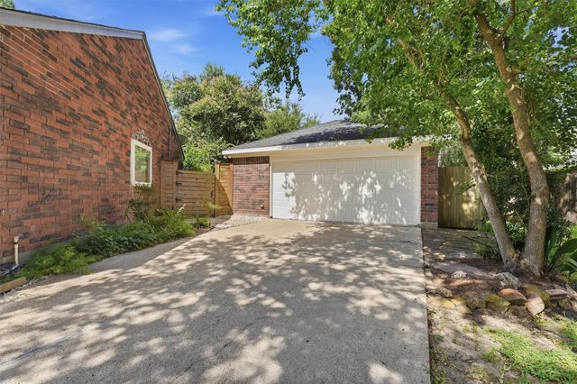 510 Moggy Court, Spring, TX 77388