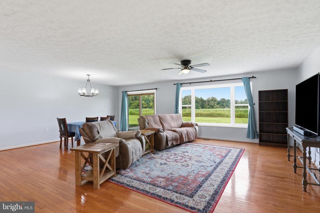 110 SUMMERS LN, New Market, VA 22844